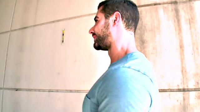 Tattooed ebony hunk pounds tight interracial ass of Ebony bottom