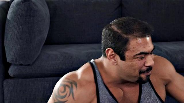 Bi yoga MILF with big ass and hairy cunt facesitting in 3way