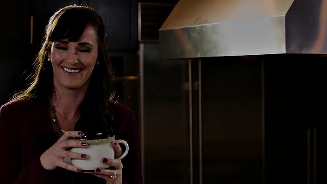 Hairy cunt squirting in trio