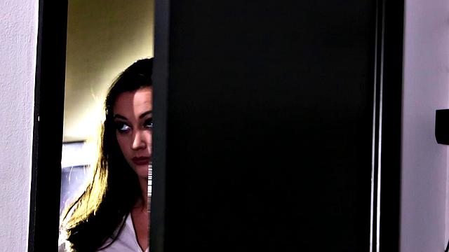 Hairy cunt squirting in trio