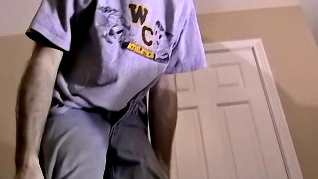 Guys Come Back To Get Sucked - Bkaze And Joe