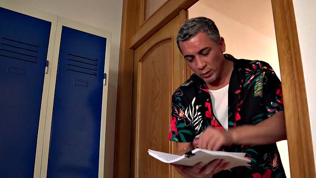 Squirty hostel babe fucked in 3way with pussyeating BFF