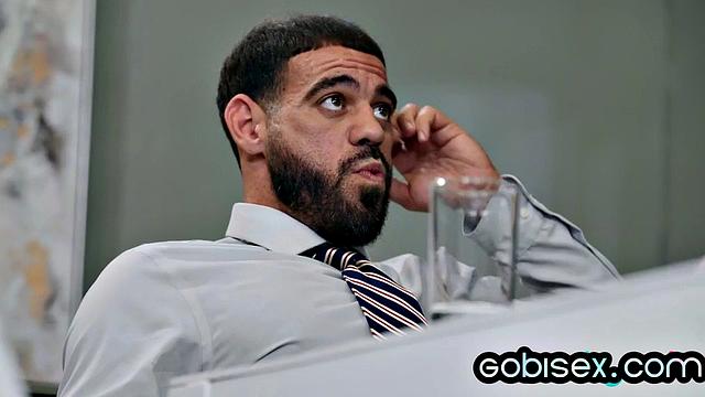 Cute 21yo blondie pleasing bisexual dudes