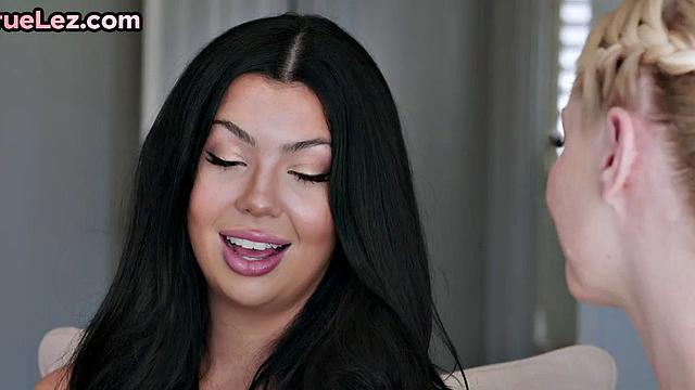 True Lesbian MILF 69s her Nympho GF after Erotic Kissing