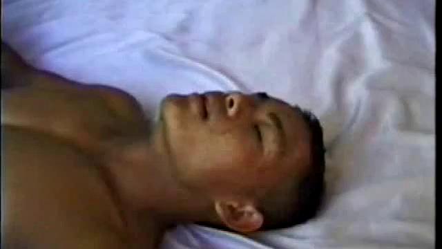 Twink Asian blows and tugs boyfriend's dick in amateur duo