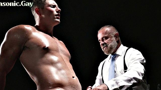Suited mason fucks stud asshole in front DILF voyeur