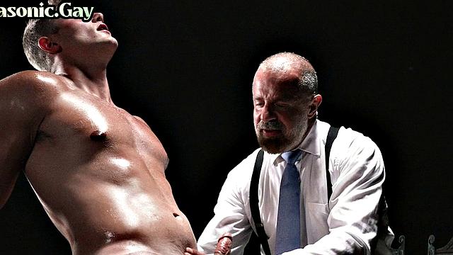 Suited mason fucks stud asshole in front DILF voyeur