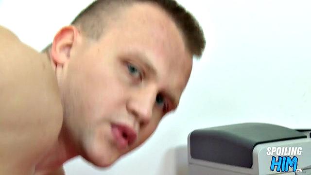 Mascular horny twunk pounded