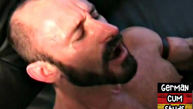 Assfucked German daddy cums on BF's face in homemade anal