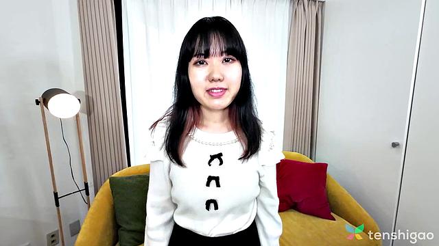 Introducing Eri Mizuno, a Girl Who Wants It Badly