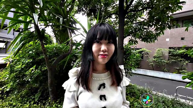 Introducing Eri Mizuno, a Girl Who Wants It Badly