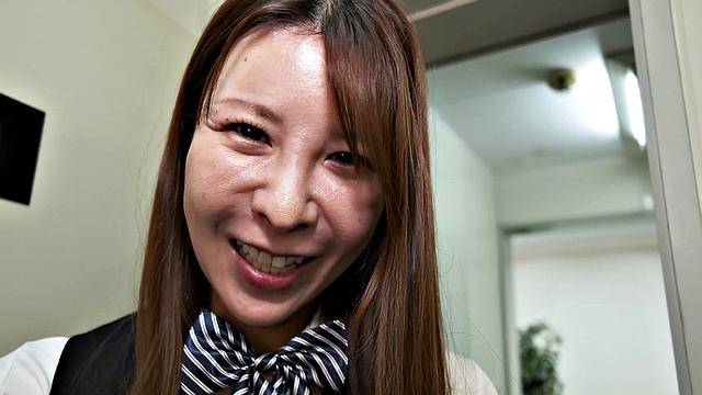 A Crazy Office Adventure With Akari Amamiya