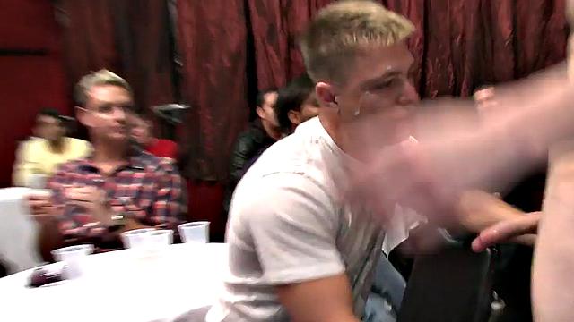 Real amateur strippers getting oral