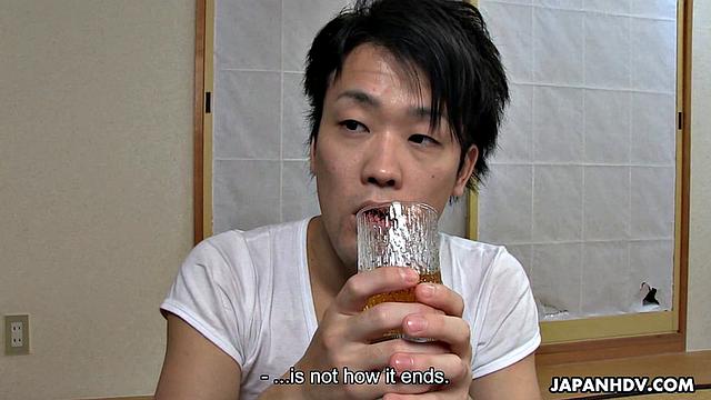 Horny mature seduced a younger guy