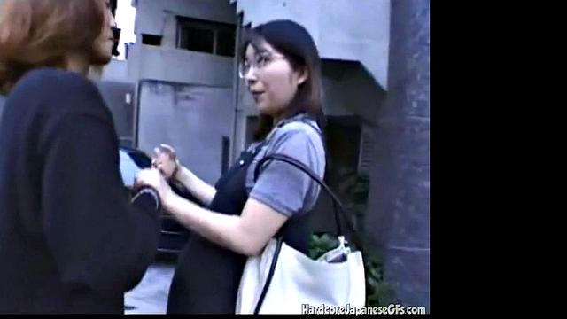 Japanese Pregnant Blowjob and Sex