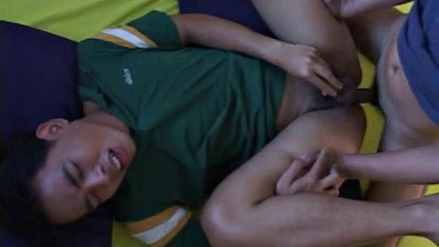 Picked up Asian twink stuffed after giving blowjob