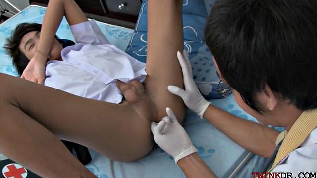 Amateur asian assfucked by doctor