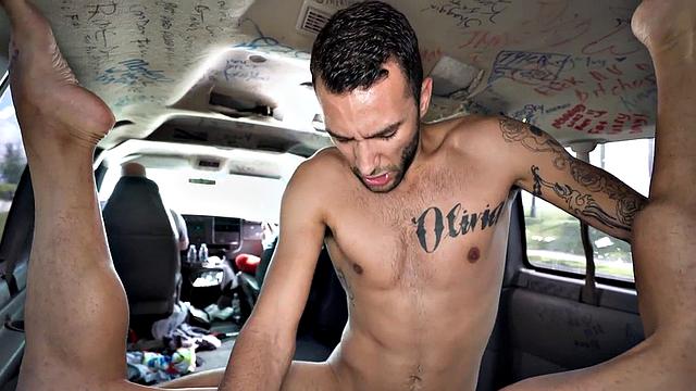 Real amateur stud fucks gay ass in public van outdoor