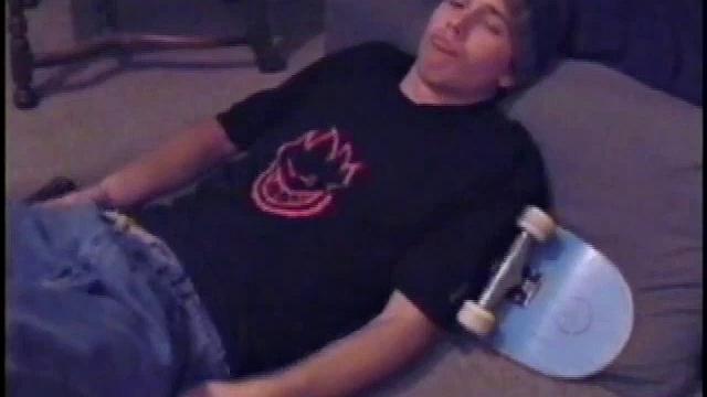 After showing off his hairy ass, Jayden lubes up his impressive boner. He acts just like a who has known all his life that he is simply awesome to look at. Guys can't take your eyes off this straight boy, and he knows it.