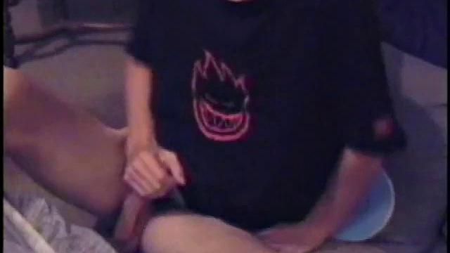 After showing off his hairy ass, Jayden lubes up his impressive boner. He acts just like a who has known all his life that he is simply awesome to look at. Guys can't take your eyes off this straight boy, and he knows it.