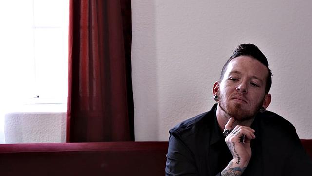 Dirty babe loves fucking big dick while blowing it