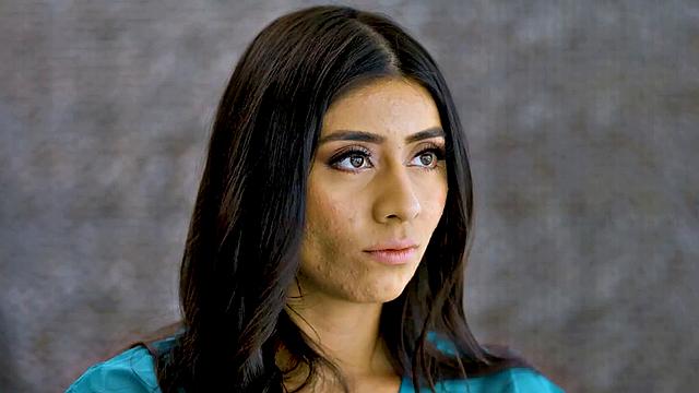 ADULT TIME - Newbie Masseuse Violet Myers FULL RUBDOWN From Lena Paul and Jade Baker - 3-WAY!