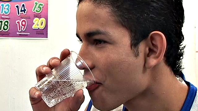 Young Latinos William and Leonardo meet up in the park and soon they would like to fuck. Back in the room these horny boys waste little time stripping out of their clothes and soon Leonardo has cock in mouth.