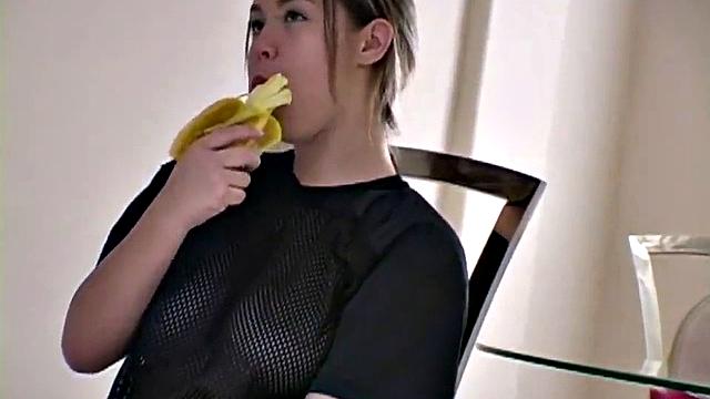pretty Bri Huge Breast Photo Ops closeup