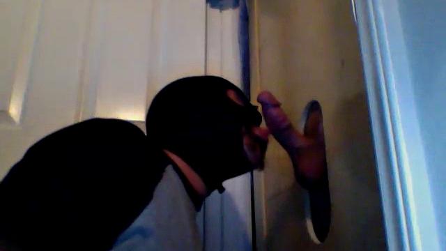 masked pro takes cock at the gloryhole and doesn't even ask for a name