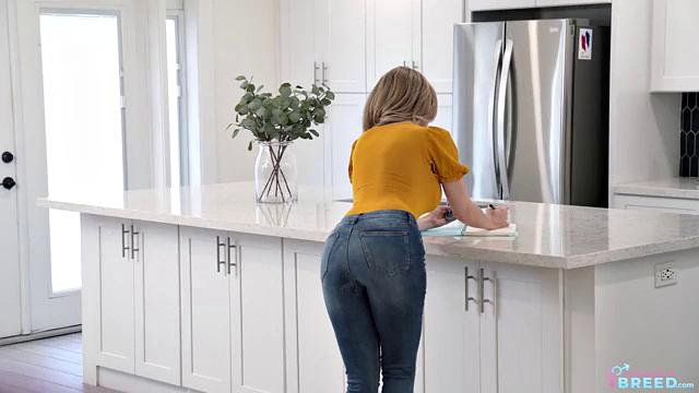 Stepmoms Summer Plans - S4:E7