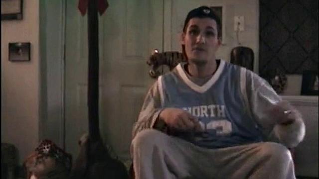 Тони - прям как деньги нужны, но сперма дешевле! Гей-расклад для взрослого мужика.