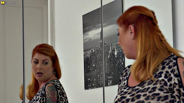 пышная жена глотает больше, чем вся колбасная лавка