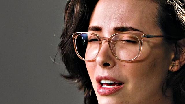 Casting nersy babe masturbates her pussy until orgasm