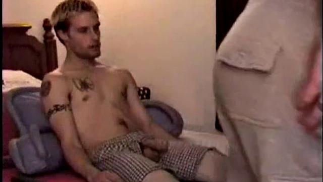 Straight Buzz Gets Head