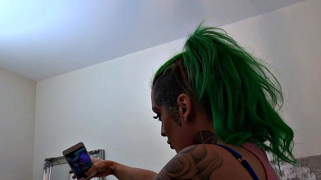 Inked UK Stepdaughter Wants Dick