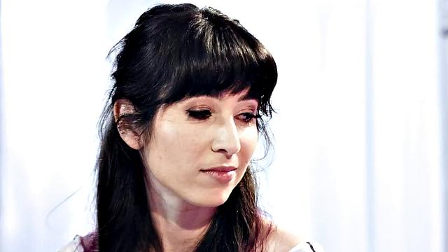 Sinful stepsister gets rimmed and licked in bathtub