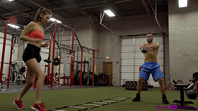 Late night workout - S1:E4