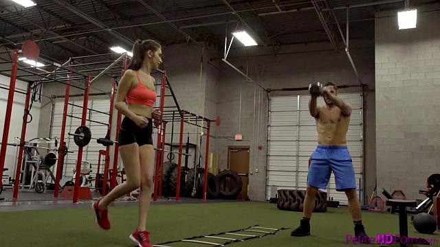 Late night workout - S1:E4