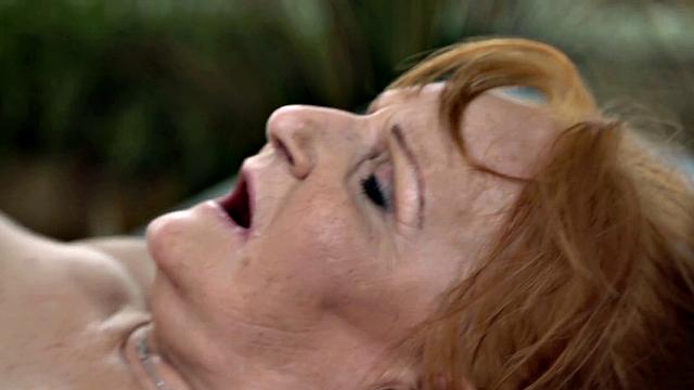 21 SEXTREME - Hot Granny Gets Her Old Pussy Fucked During Massage And Ends With Facial