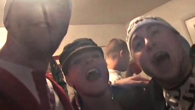 College teen sucks cock at amateur frat party