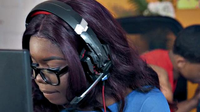 Lucky guy fucks stunning gamer slut with pierced tits