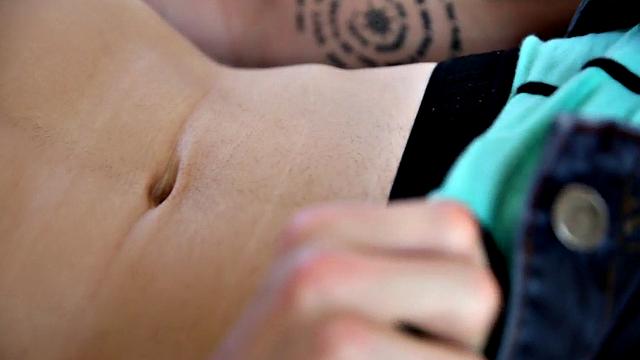 Bearded hunk closeup wanking during solo on bed