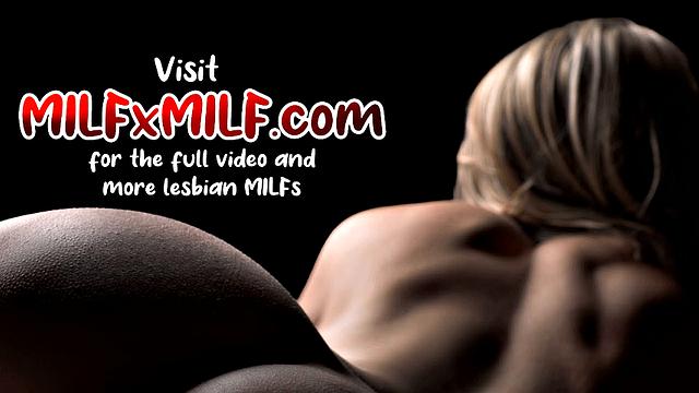 Busty lez MILFs tribbing