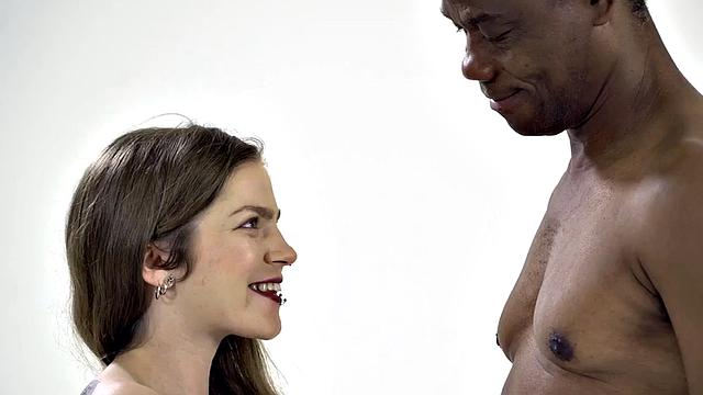 Grandpas Bbc Seducing 21Yo Cockhungry Bae At Casting