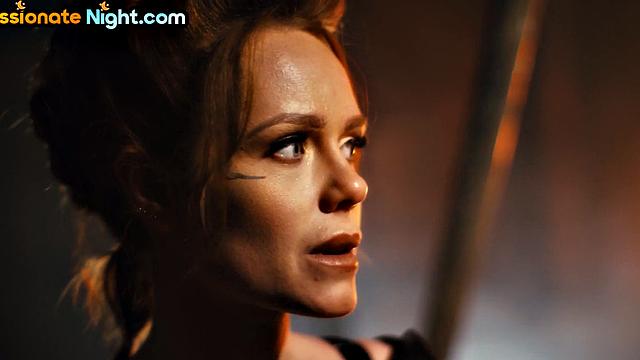 Bigbooty MILF gets her pierced pussy nailed in 3some.