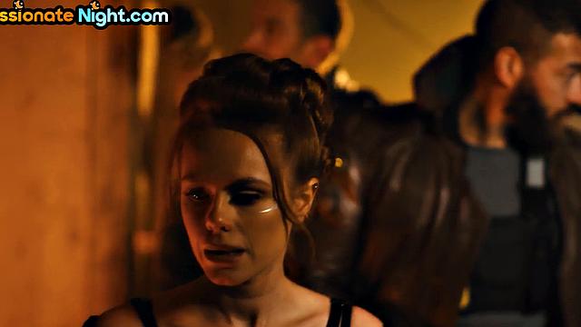 Bigbooty MILF gets her pierced pussy nailed in 3some.