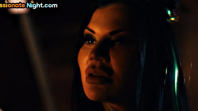 Bigbooty MILF gets her pierced pussy nailed in 3some.