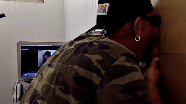 30-Year-Old Wants My Ass