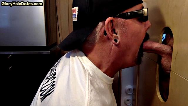 Gloryhole amateur DILF opens mouth for BJ session