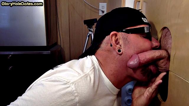 Gloryhole amateur DILF opens mouth for BJ session